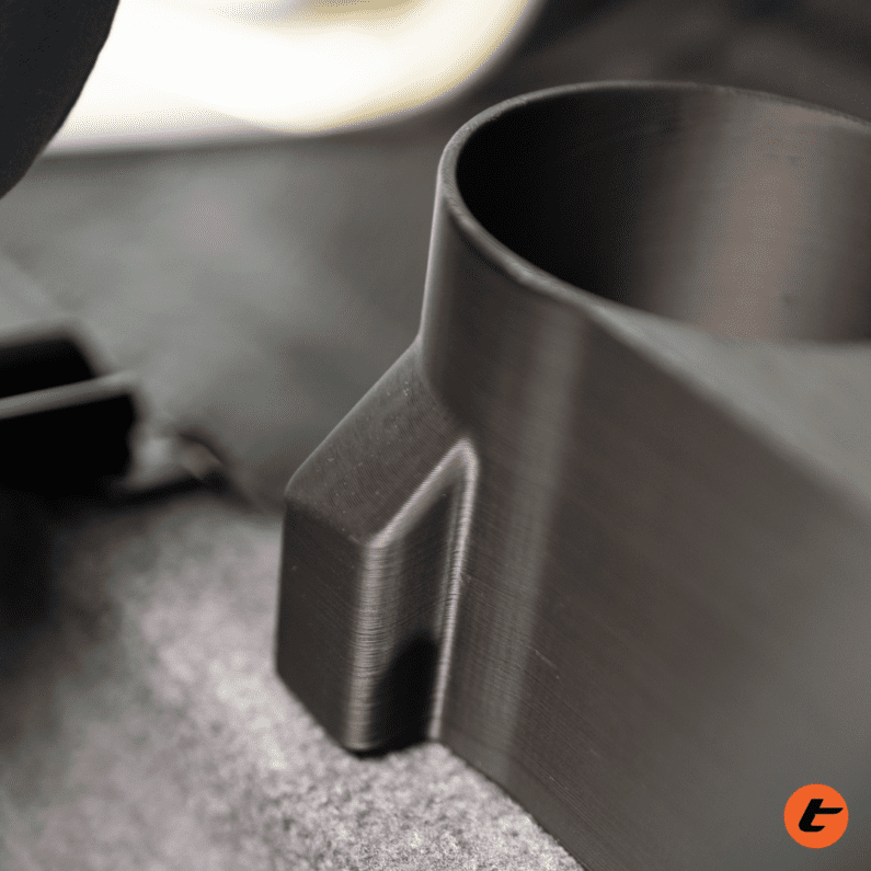 LC70 Front Cup Holder - Manual